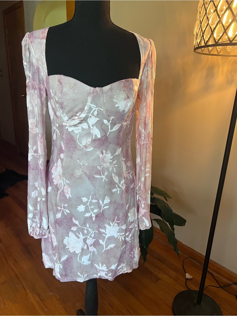 Sweetheart Neckline Floral Velvet Mini Dress in Dusty Pink